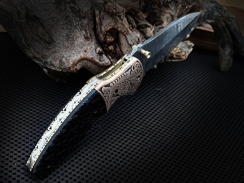 Alien Graphic Laser Engraving on Buffalo Horn Folding Pocket Knife Drop Point with Hand Engraving on Copper Bolster Custom Handcrafted Damascus Steel 8.00 inches with Leather Sheath Great Gift for Space Lovers and Outdoor Enthusiasts CLKFOL1123